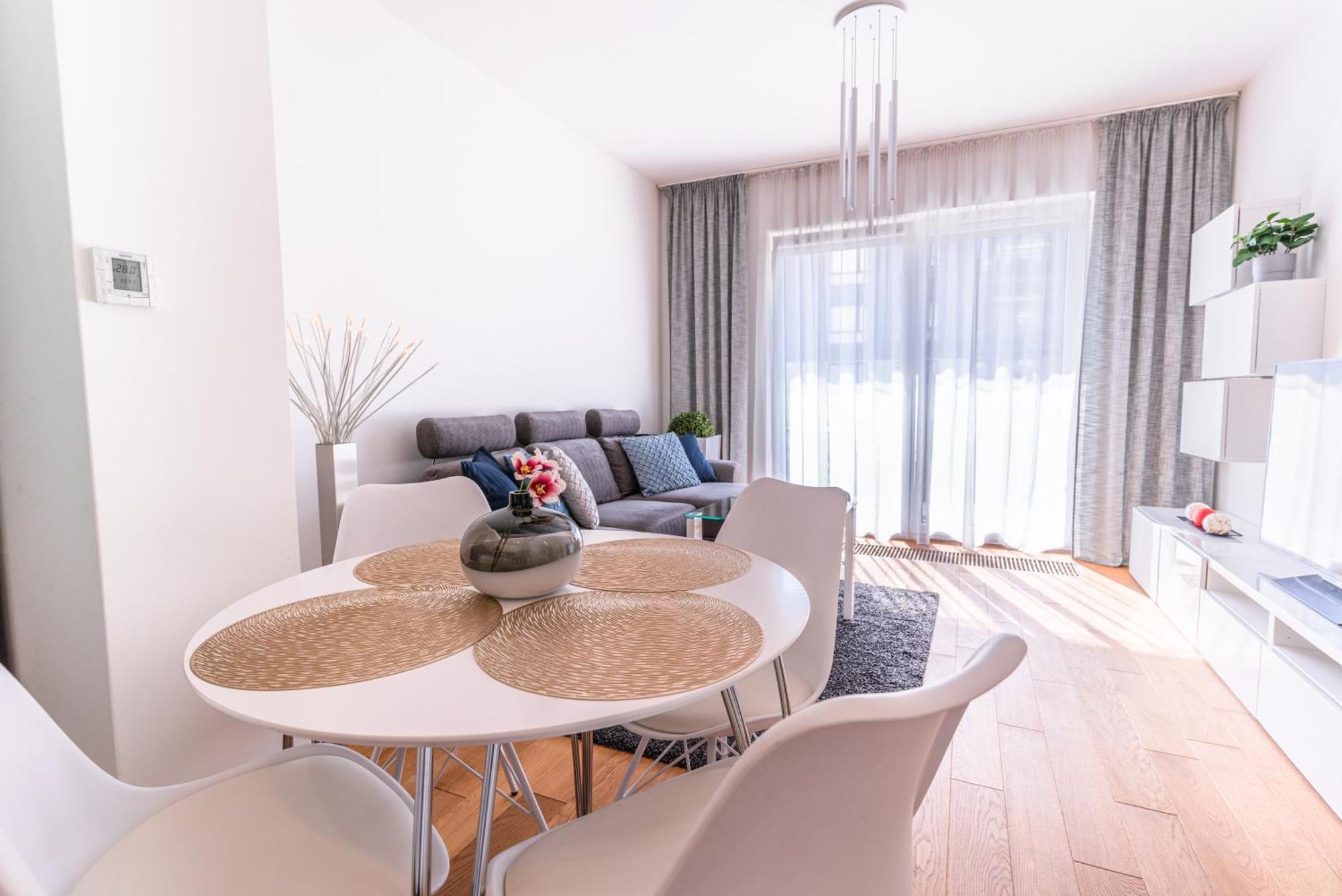 Apartamenty Homely Place Serce Poznania - Stary Rynek - Parking *